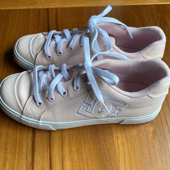 DC CANVAS SNEAKERS - Picture 3 of 5